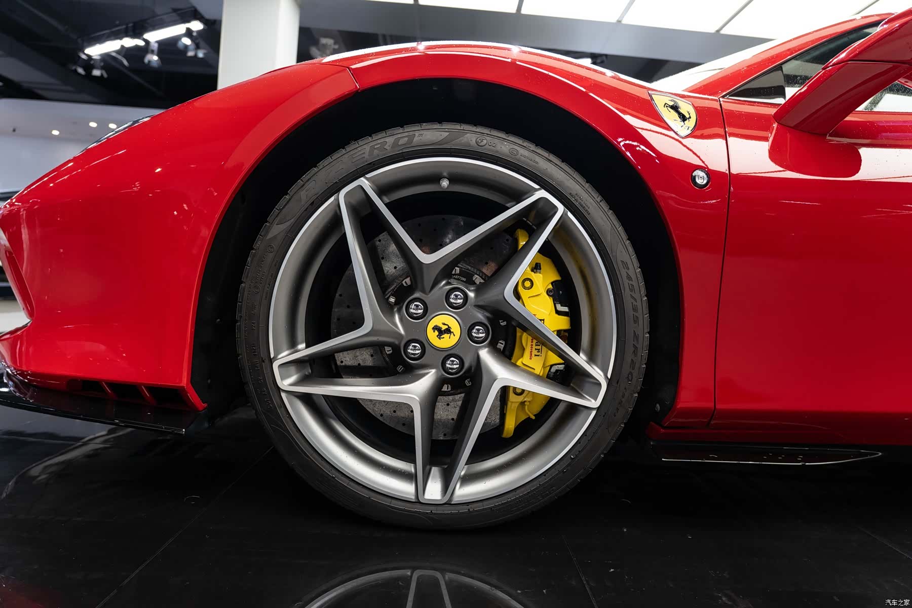 Ferrari F8, 2022 13