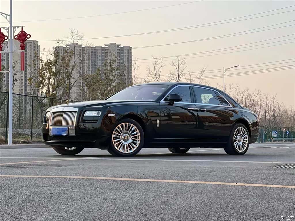 Rolls-Royce Ghost, 2012 1