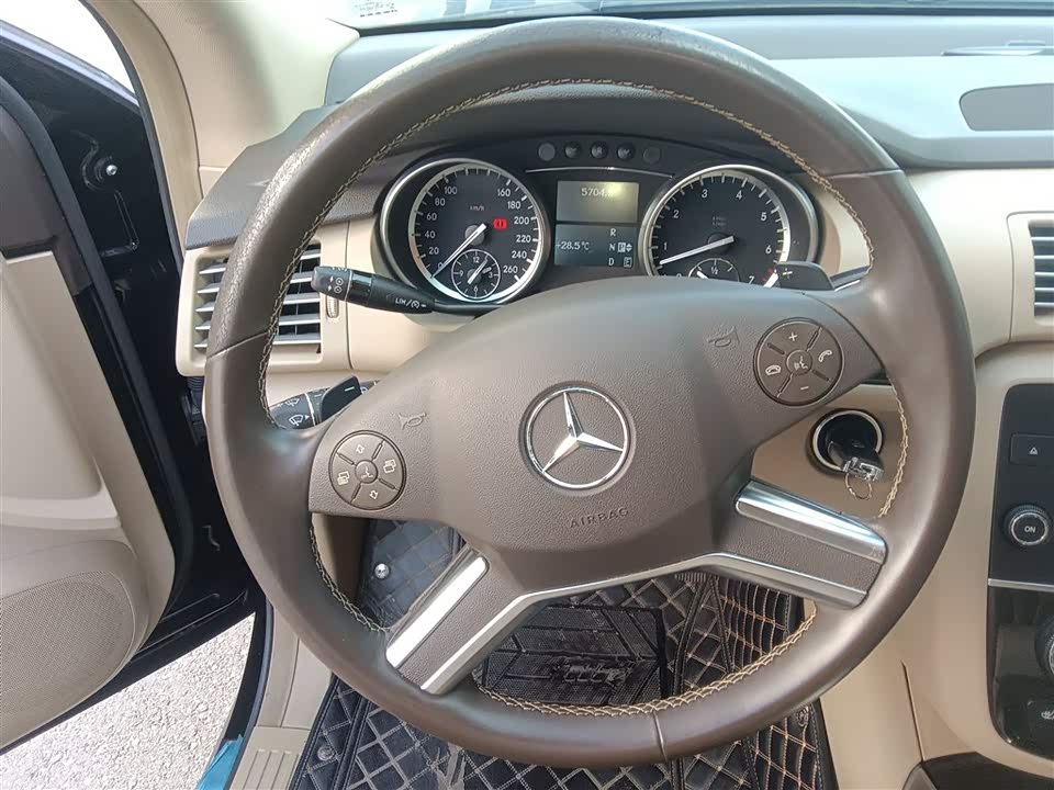 Mercedes-Benz R-class