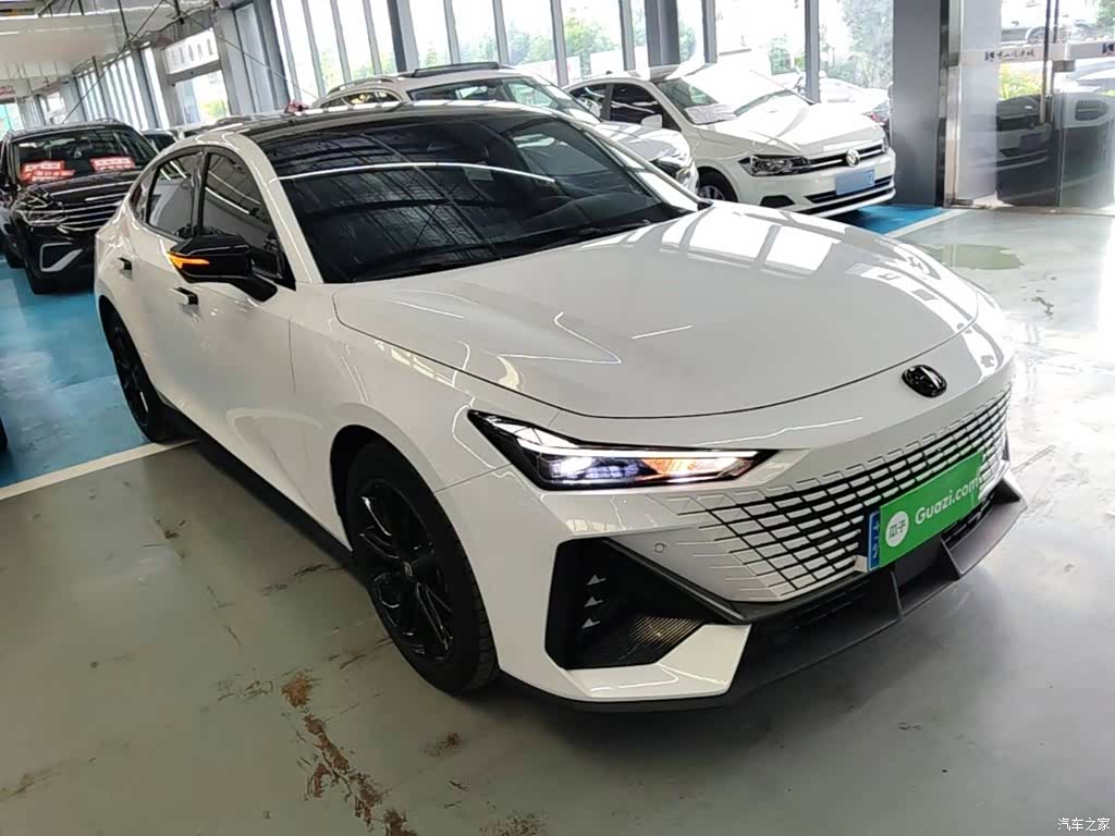Changan UNI-V, 2025 4