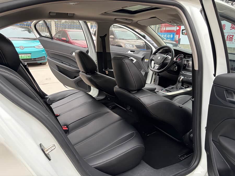 Peugeot 408 2017, фото 7