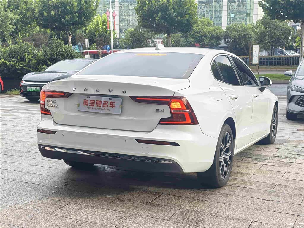 Volvo S60, 2025 7