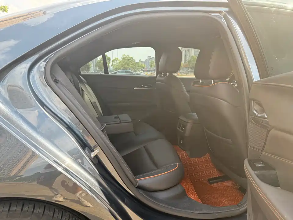 Cadillac CT4