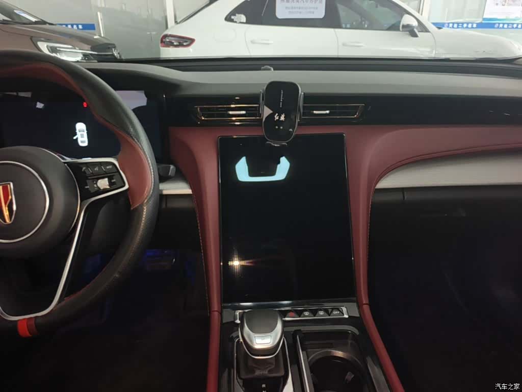 Hongqi H5, 2024 13
