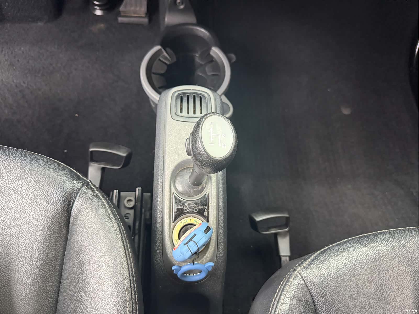 Smart Fortwo, 2015 13