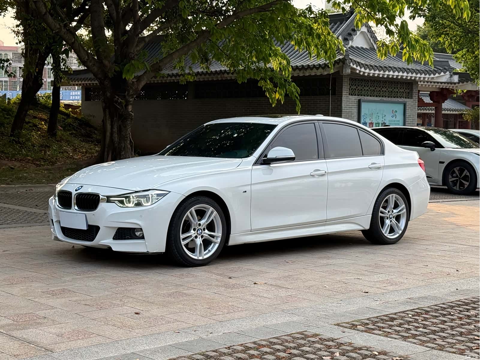 BMW 3 Series, 2017 1