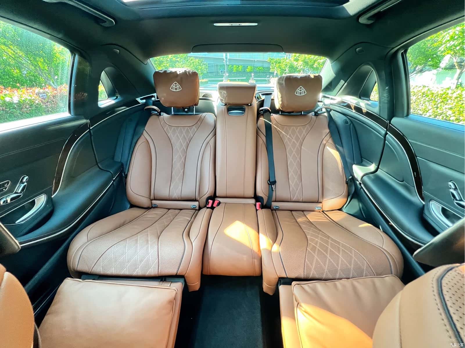 Maybach S-Class, 2021 11