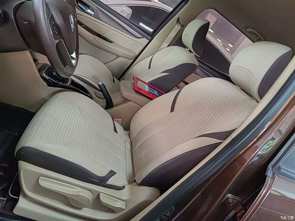 Wuling 730, 2018 15