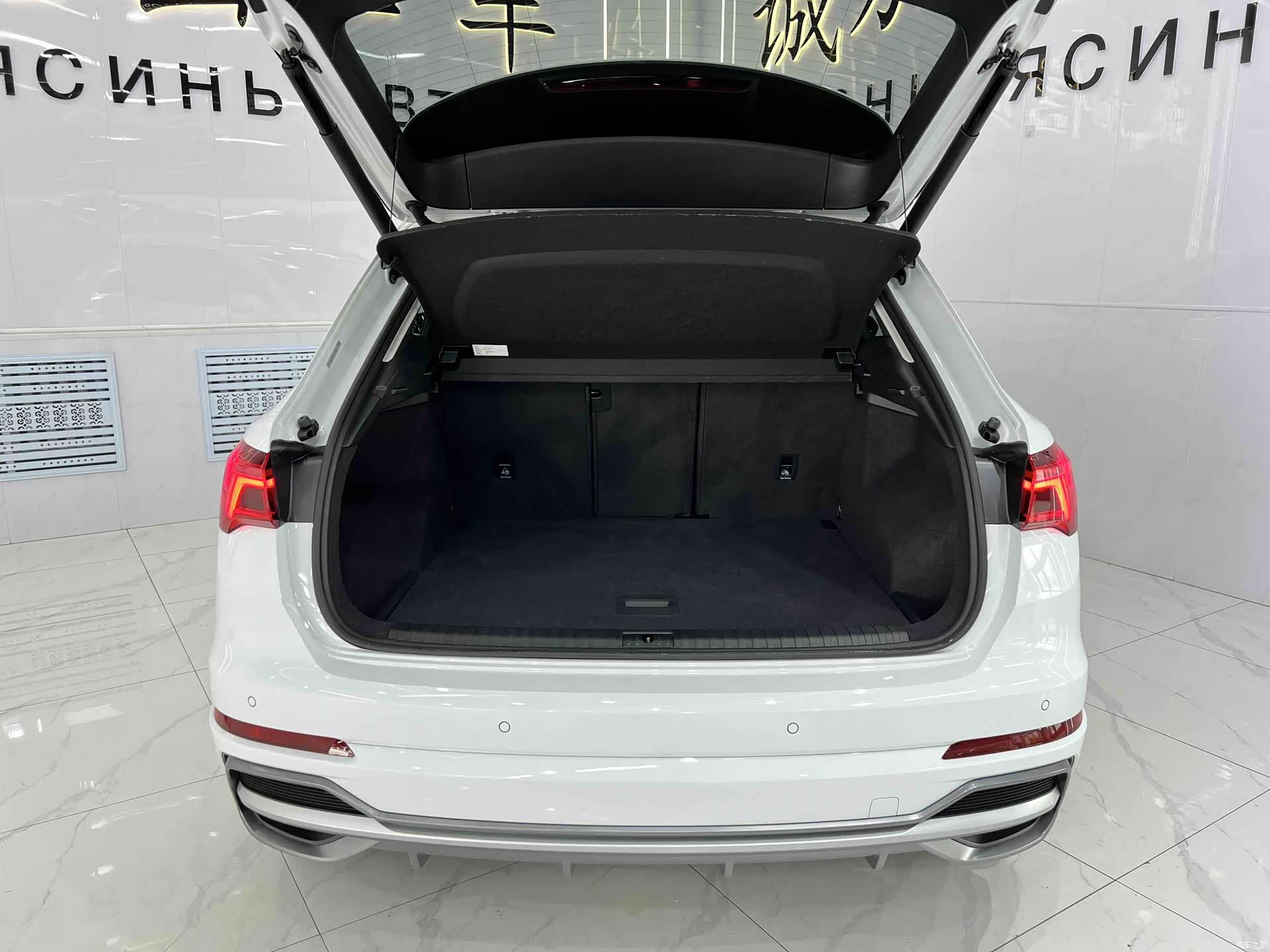 Audi Q3, 2022 16