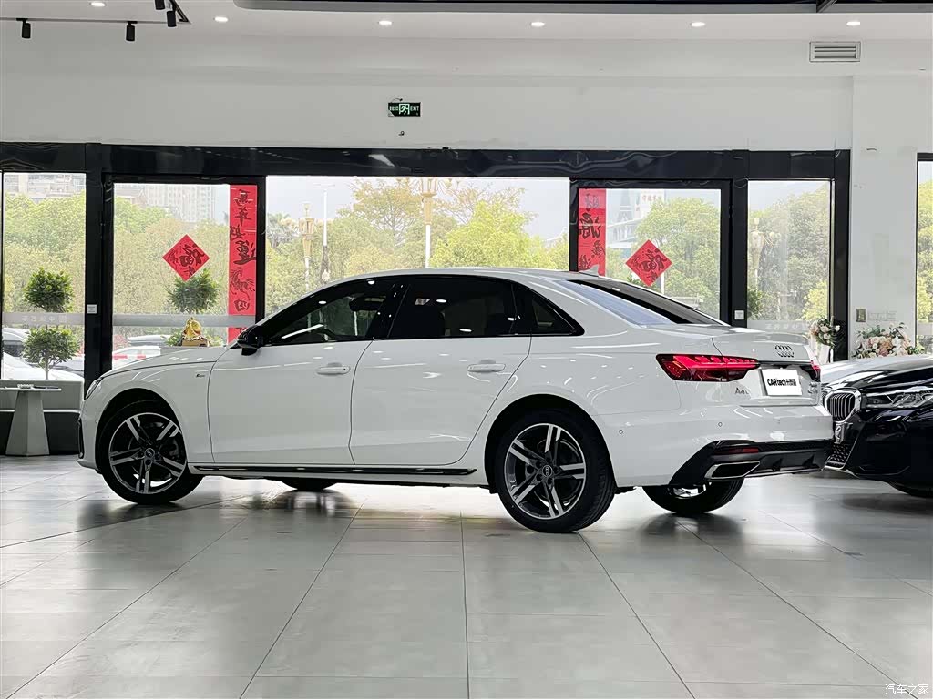 Audi A4L, 2022 4