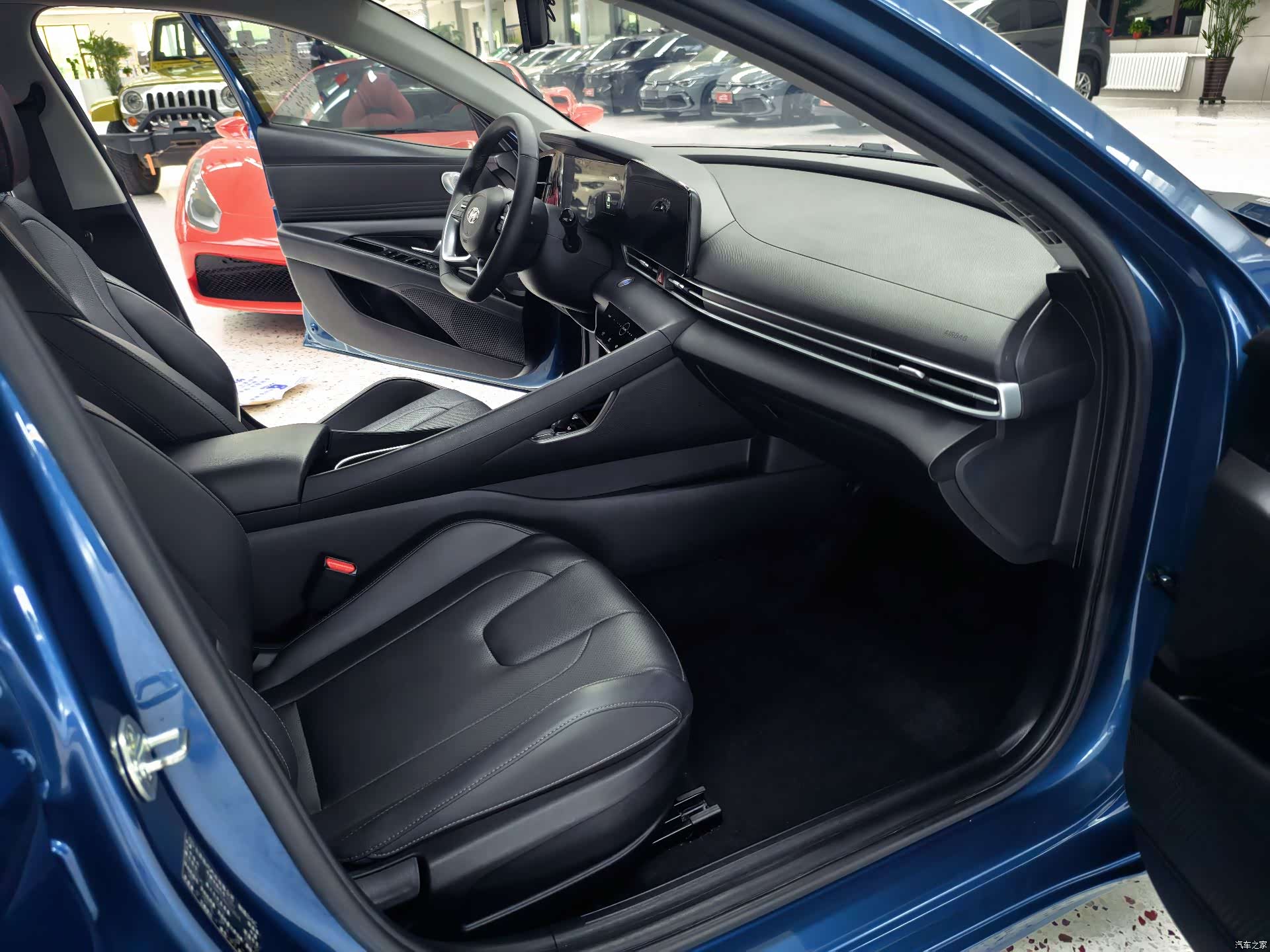 Hyundai Elantra, 2022 10