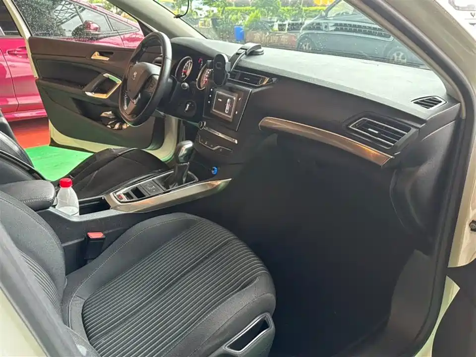 Peugeot 408 Peugeot 408