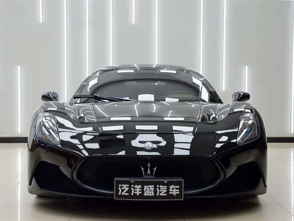 Maserati MC20