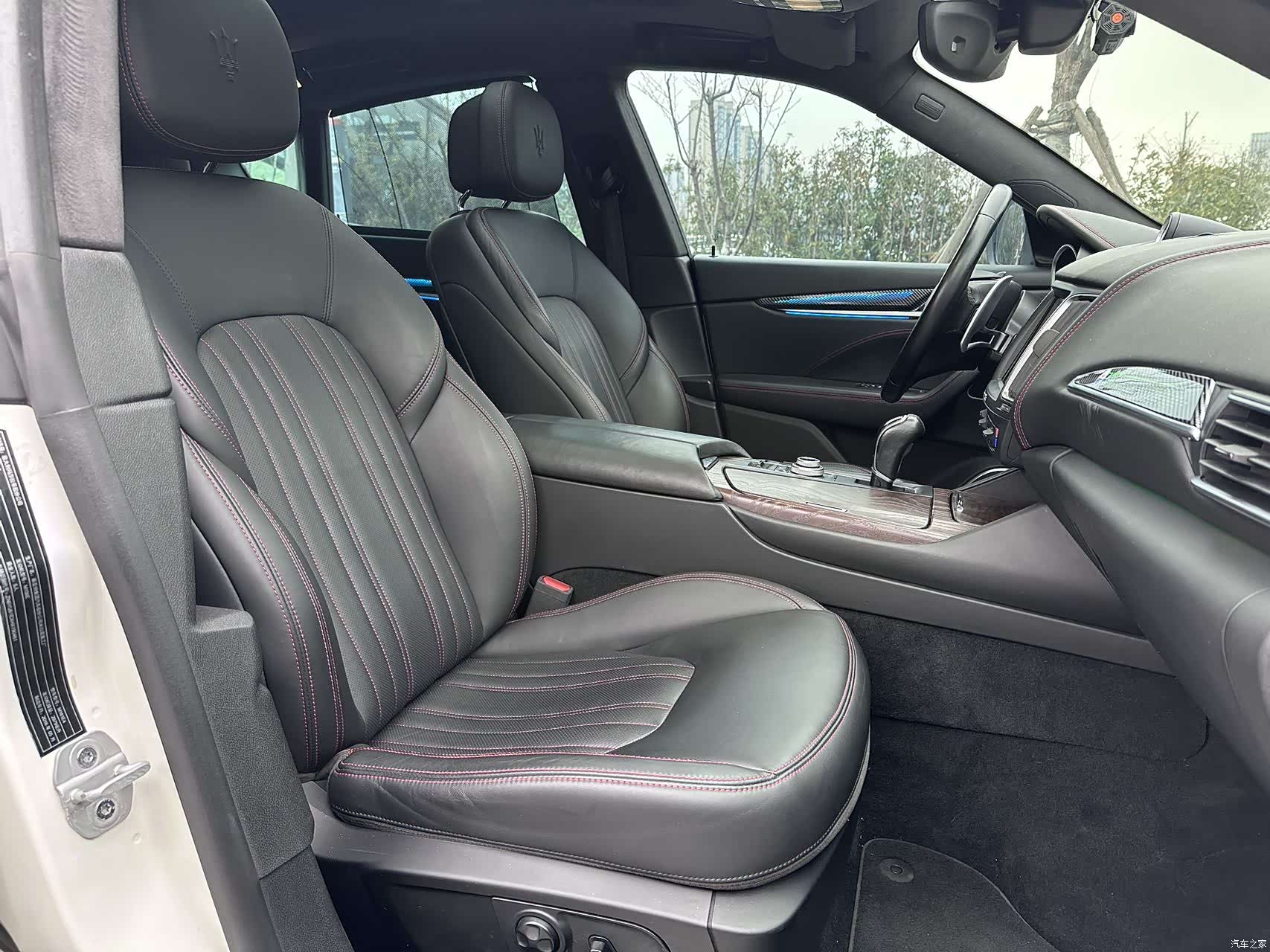 Maserati Levante, 2017 15