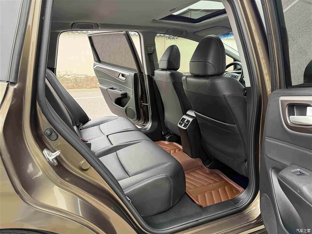 Honda Jade, 2015 7