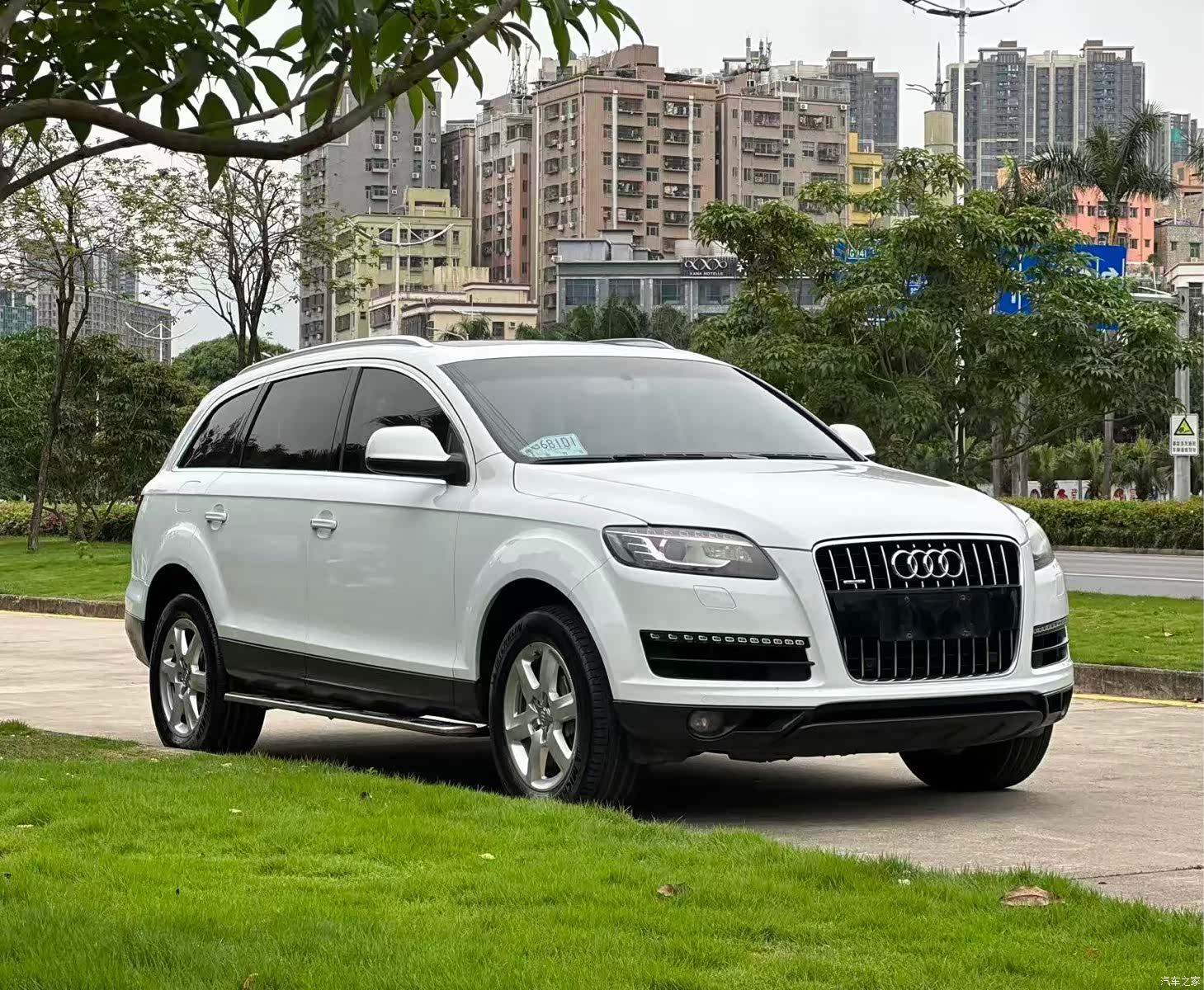 Audi Q7, 2014 3