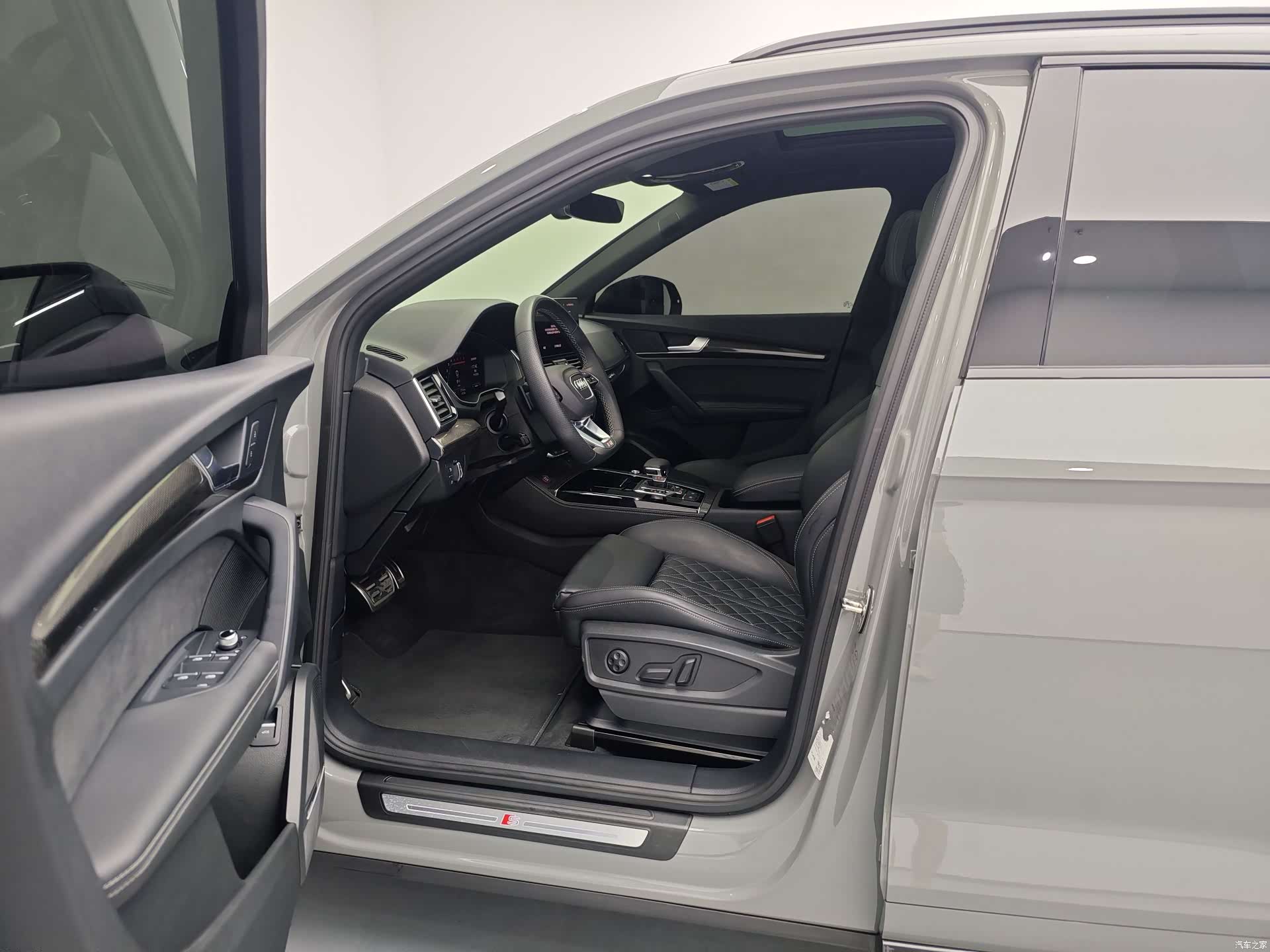 Audi Q5, 2022 9