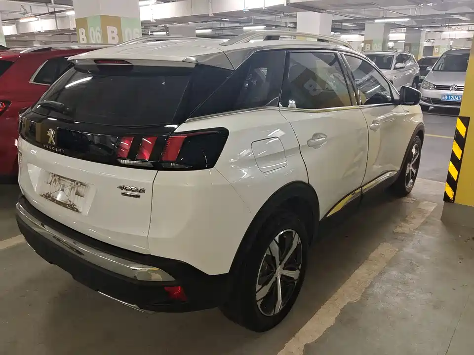 Peugeot 4008
