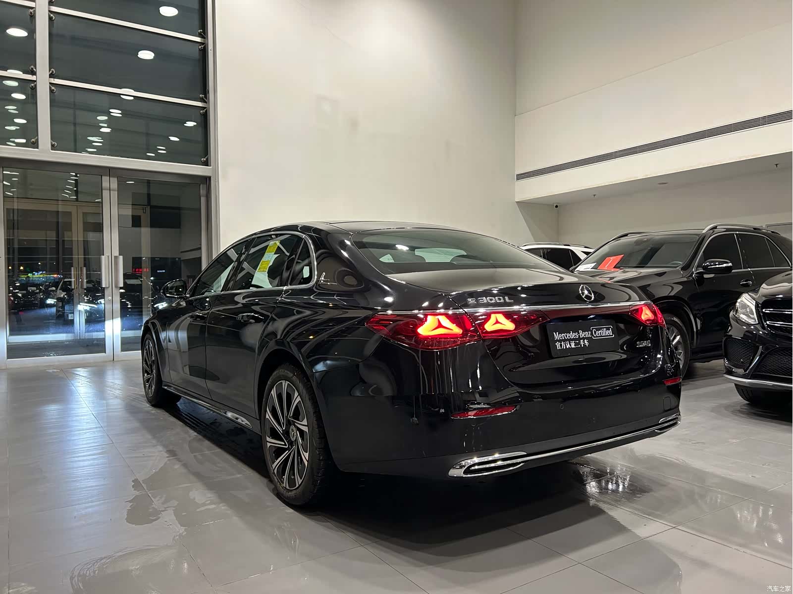 Mercedes-Benz E-Class, 2024 18