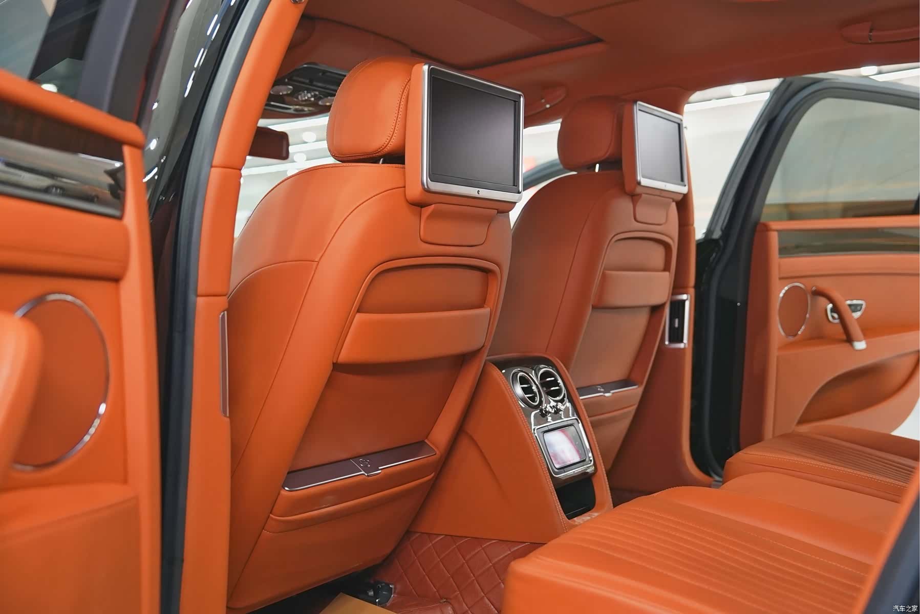 Bentley Flying Spur, 2017 9