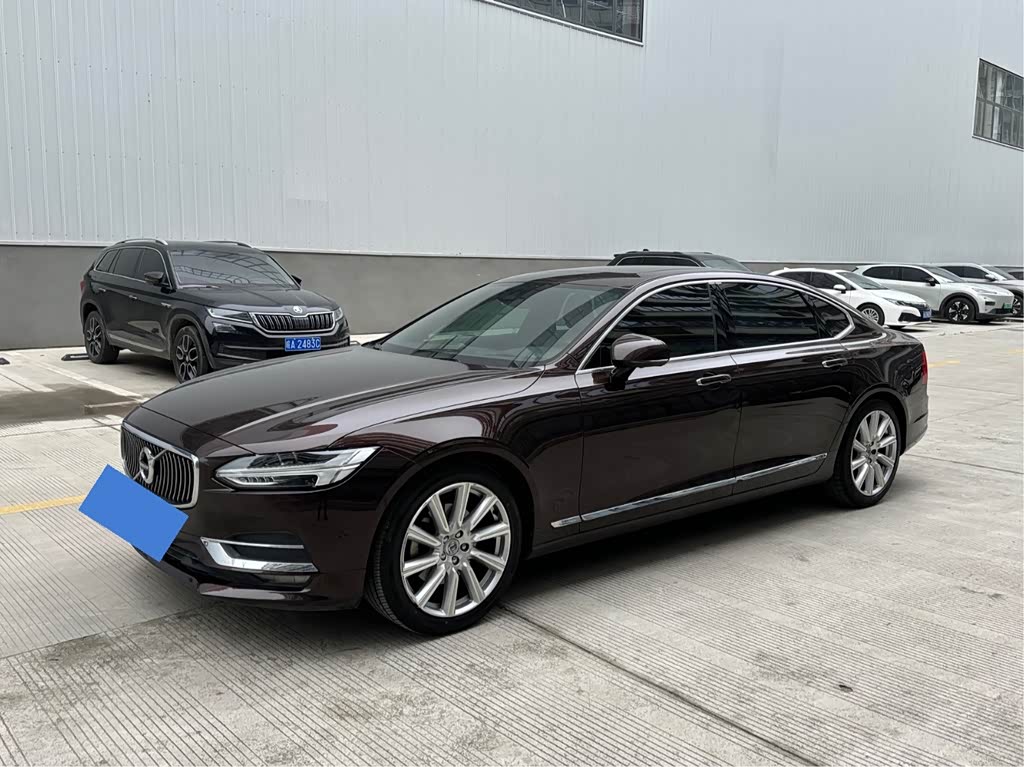 Volvo S90