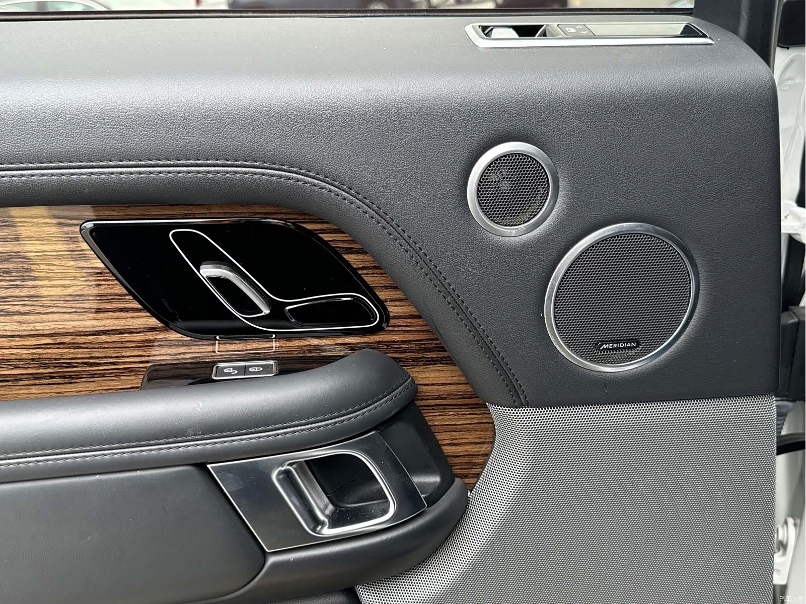 Land Rover Range Rover, 2018 12