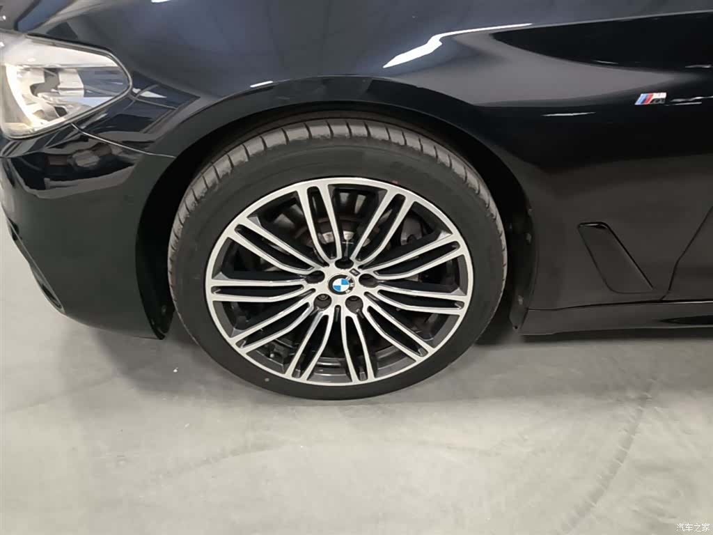 BMW 5 Series, 2018 23