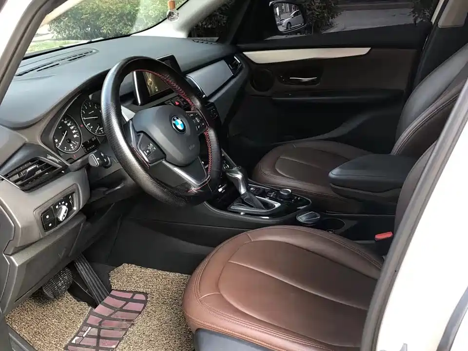 BMW 2 series station wagon