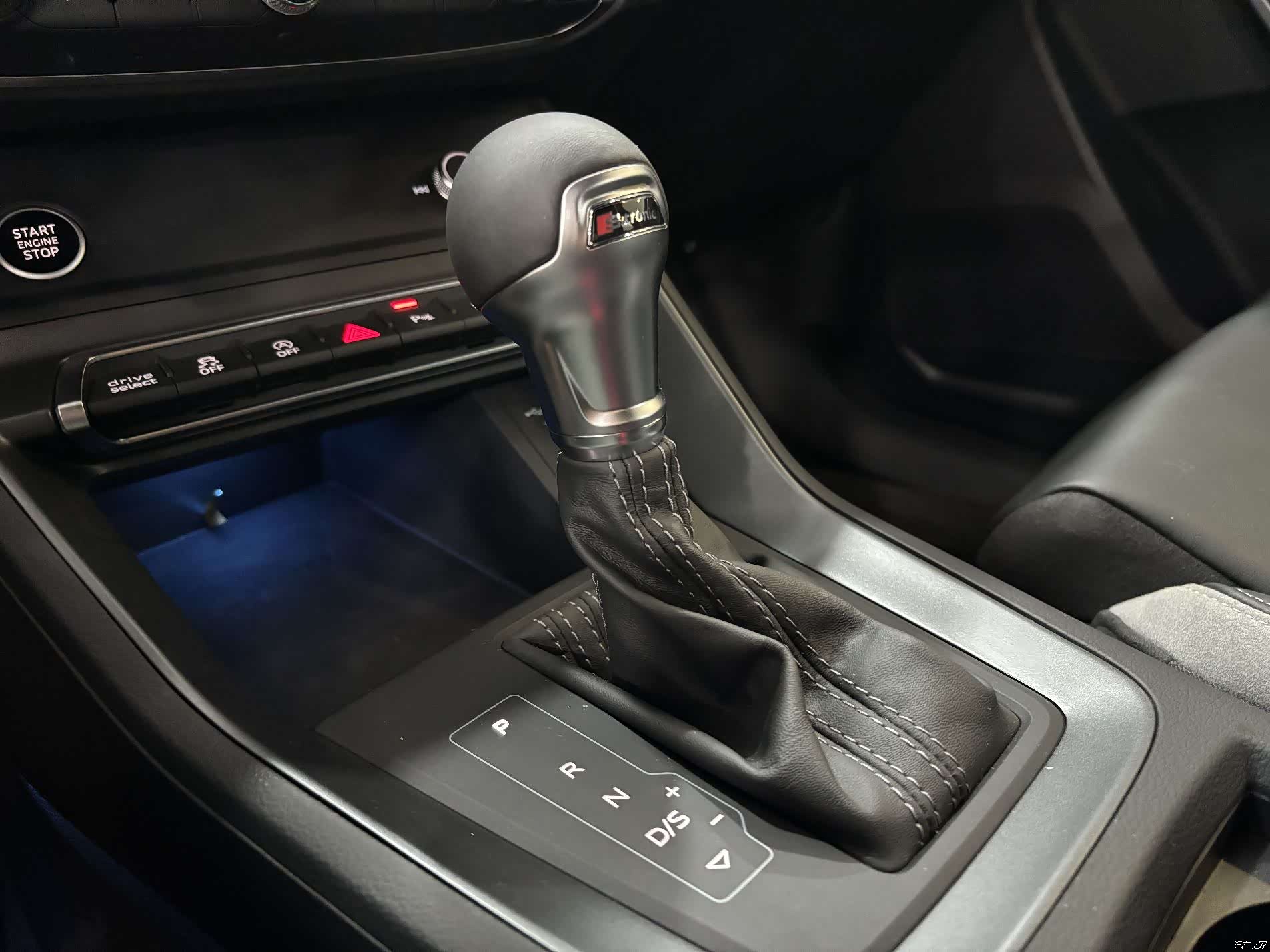 Audi Q3, 2024 16