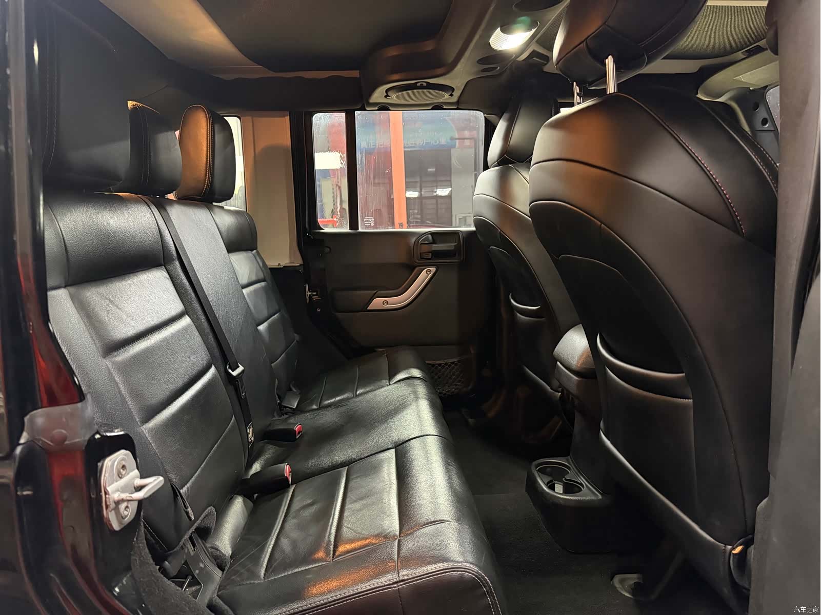 Jeep Wrangler, 2012 21