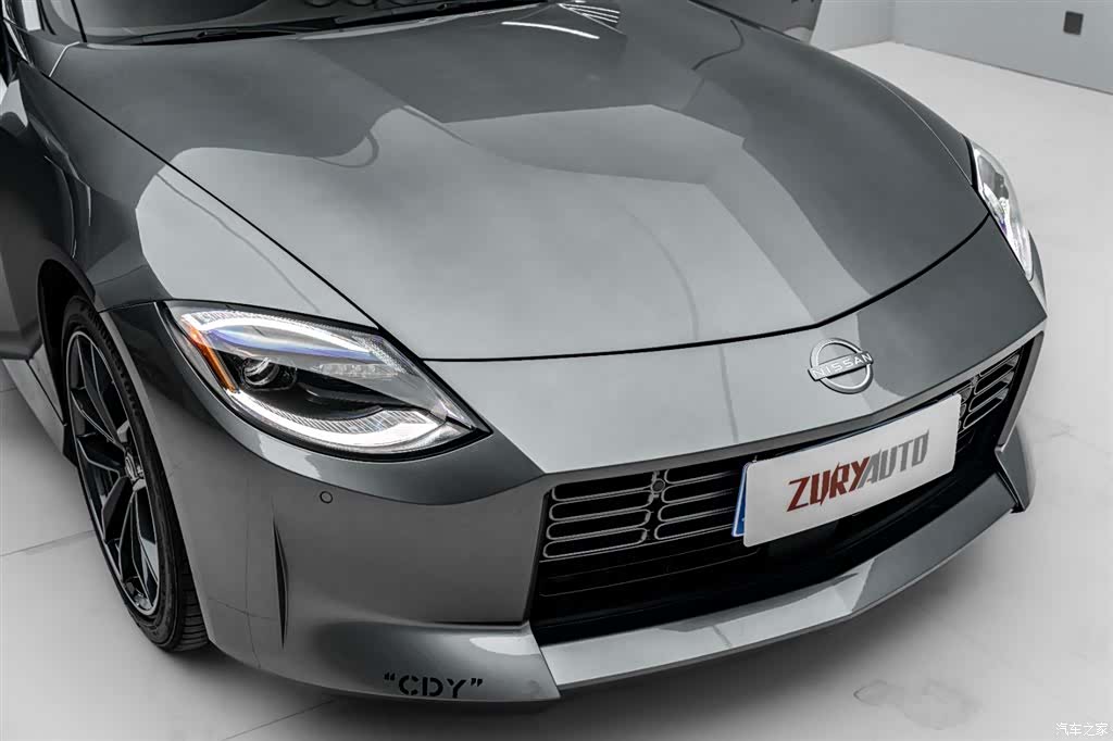 Nissan 400Z, 2023 32