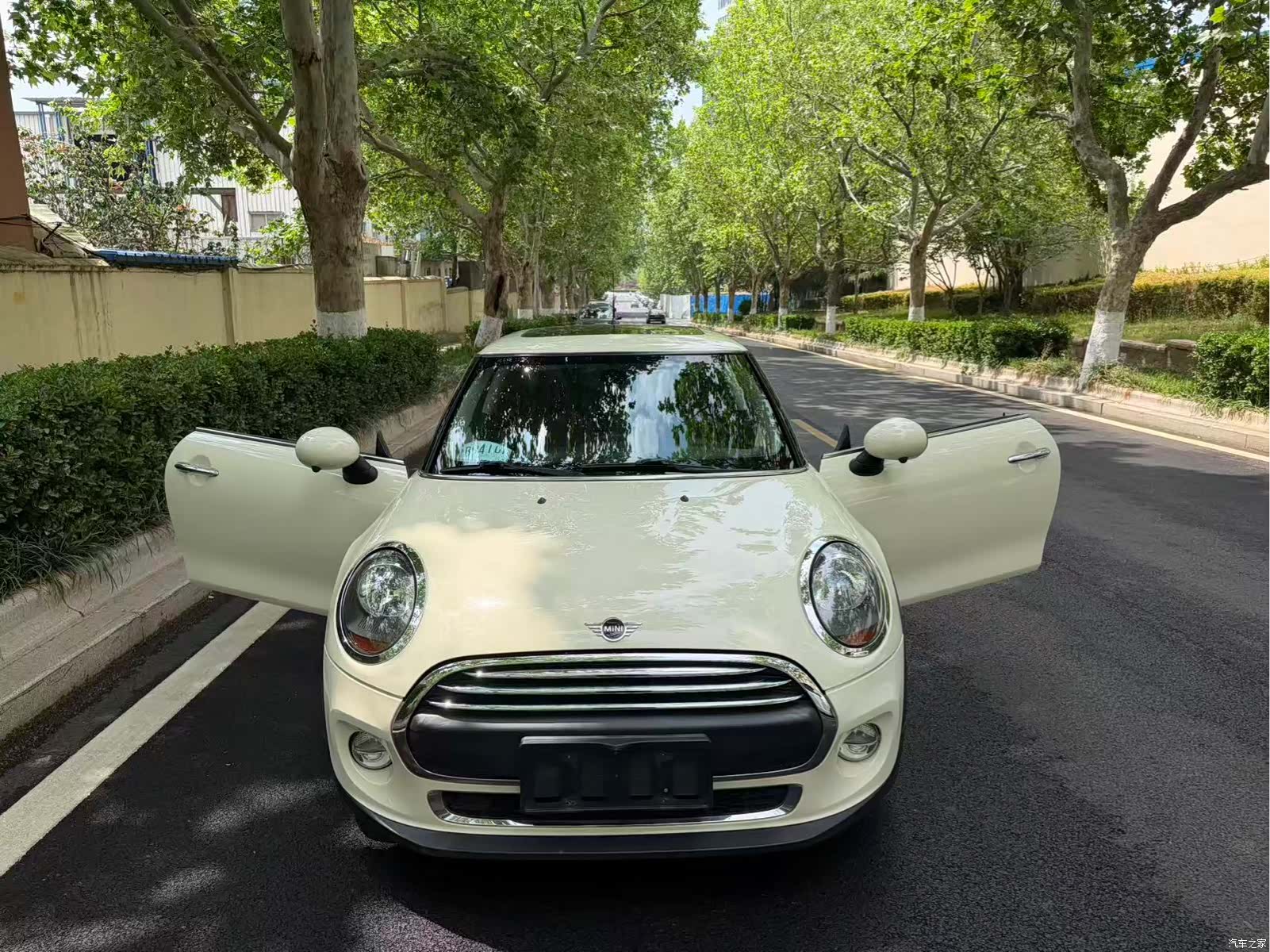 Mini ONE, 2019 14