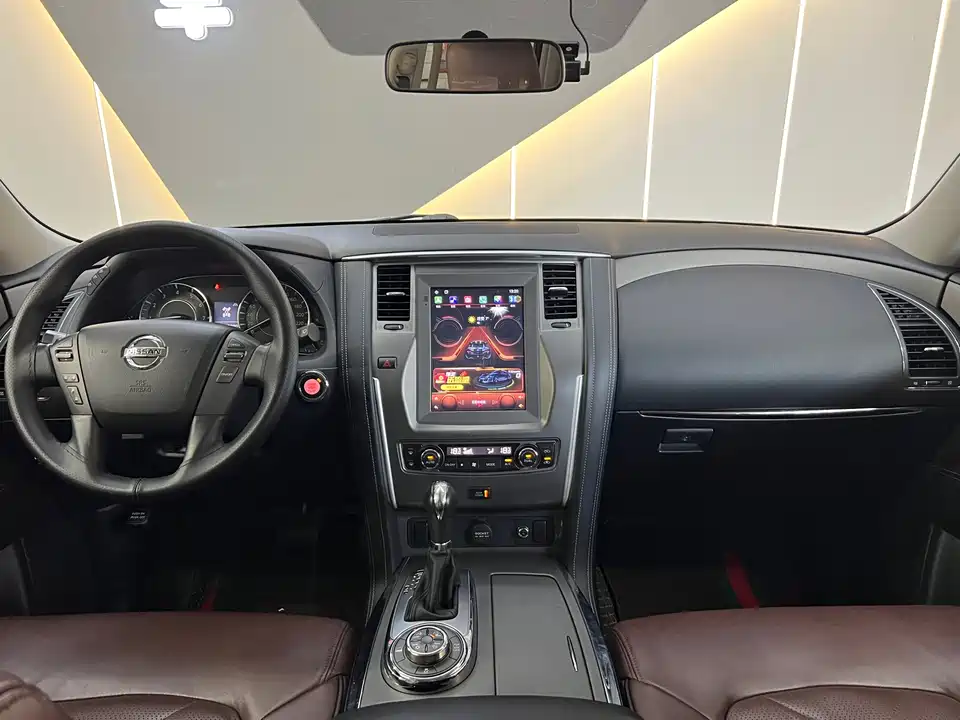Nissan Toure