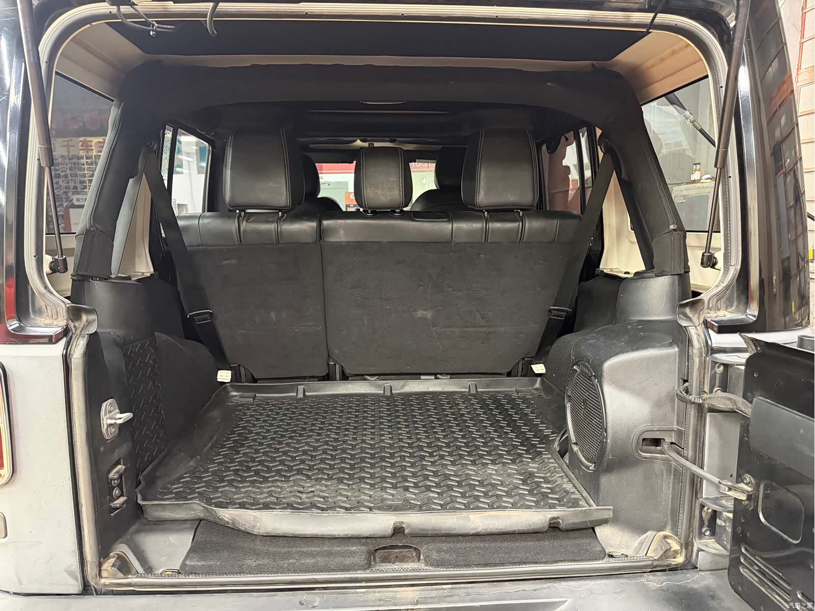 Jeep Wrangler, 2012 29