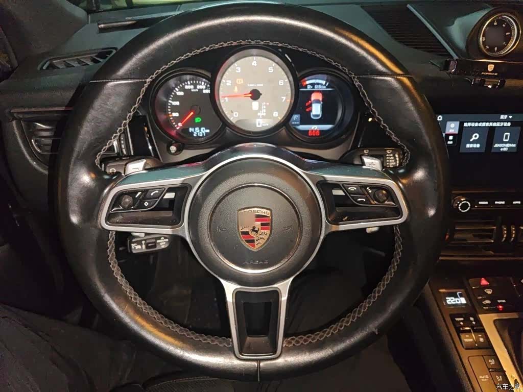 Porsche Macan, 2020 3