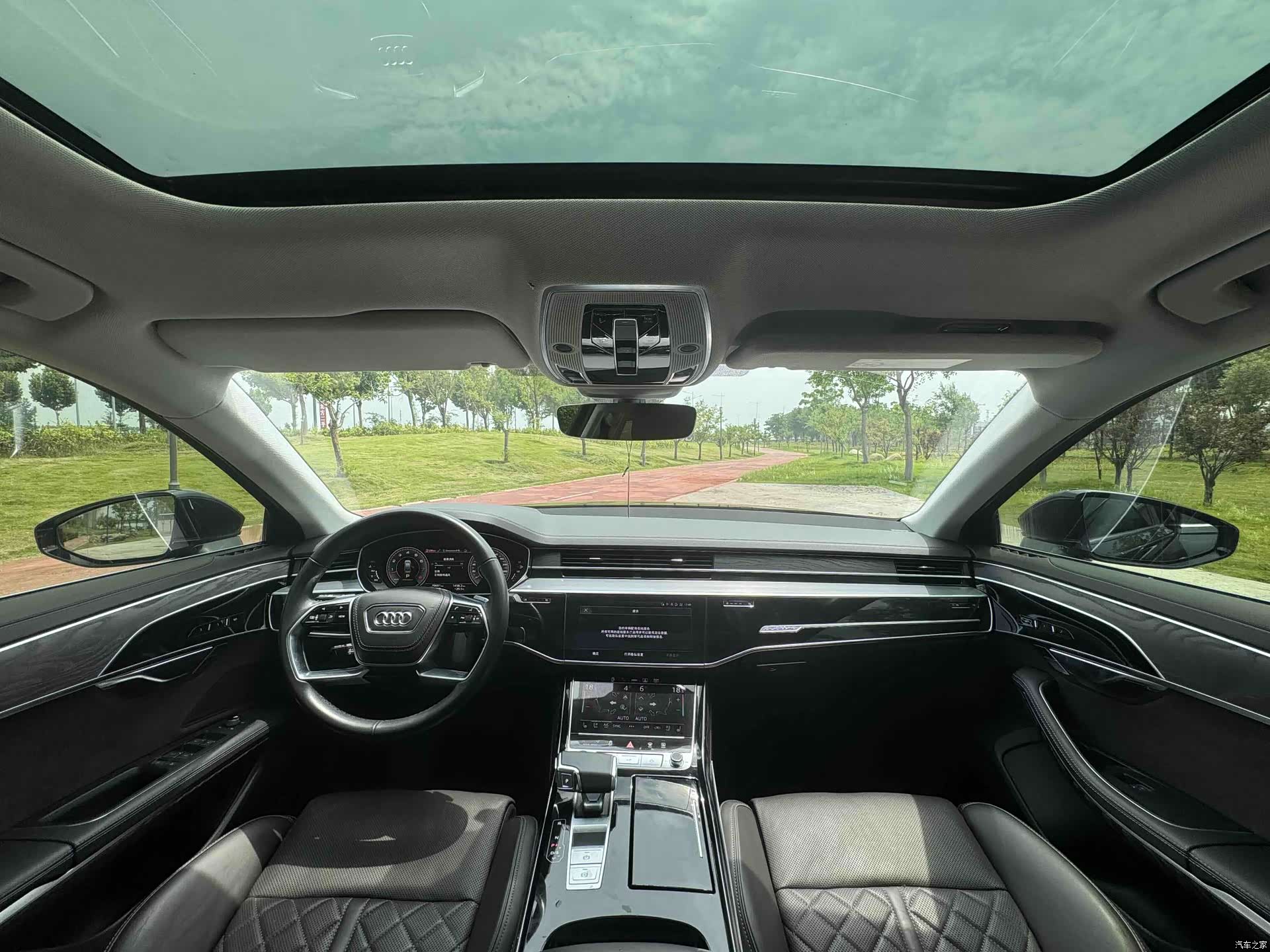 Audi A8L, 2022 7