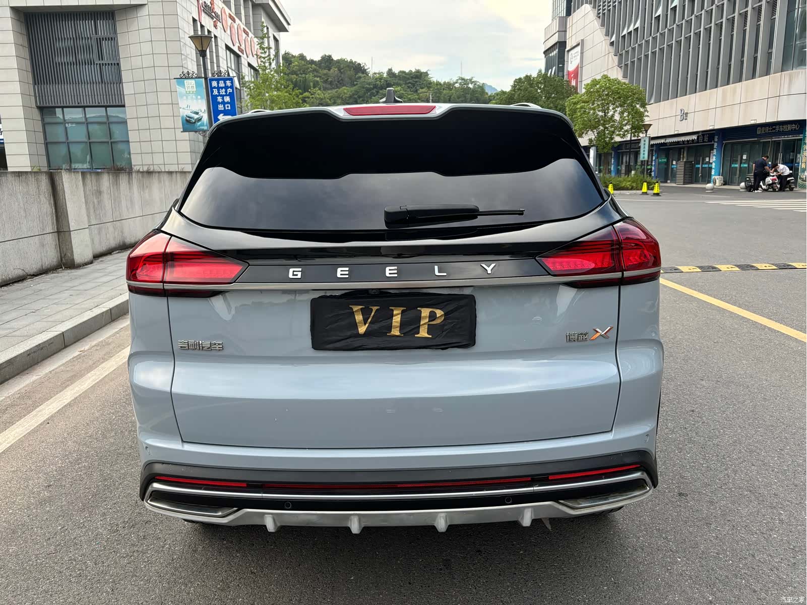 Geely Boyue, 2022 9