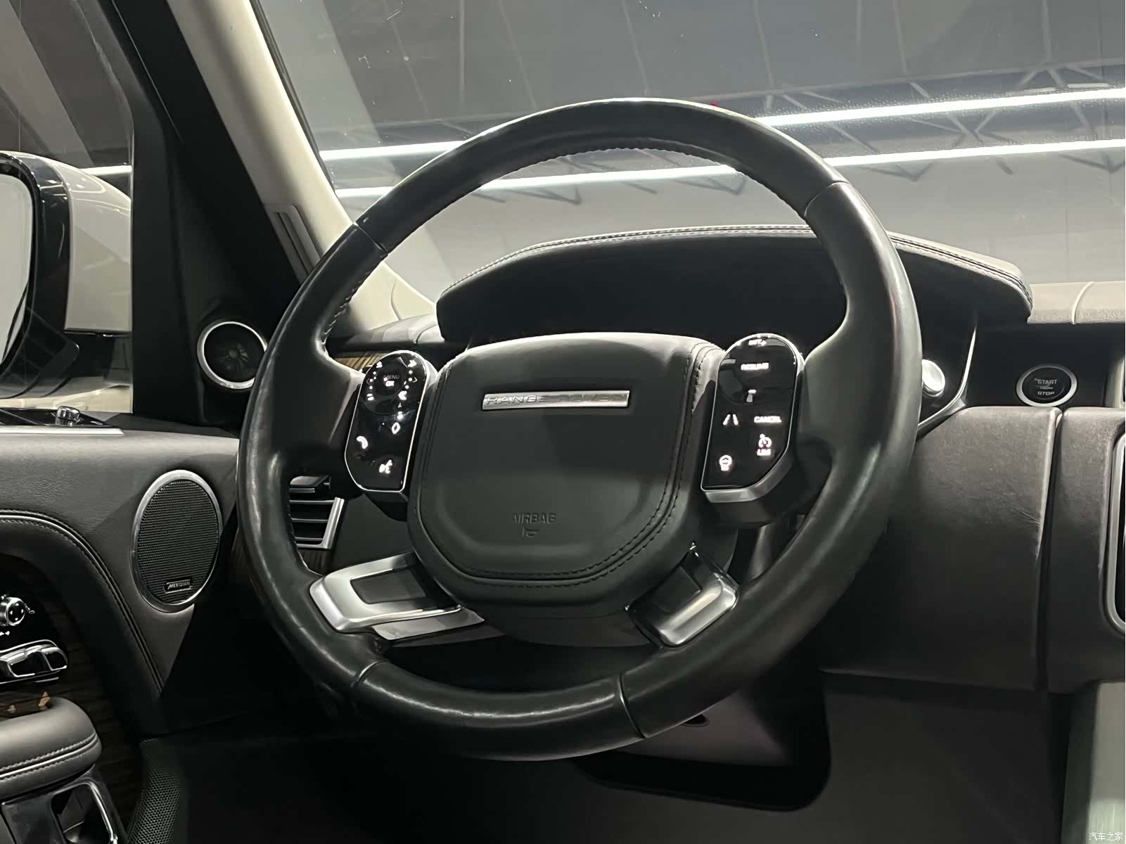 Land Rover Range Rover, 2019 19