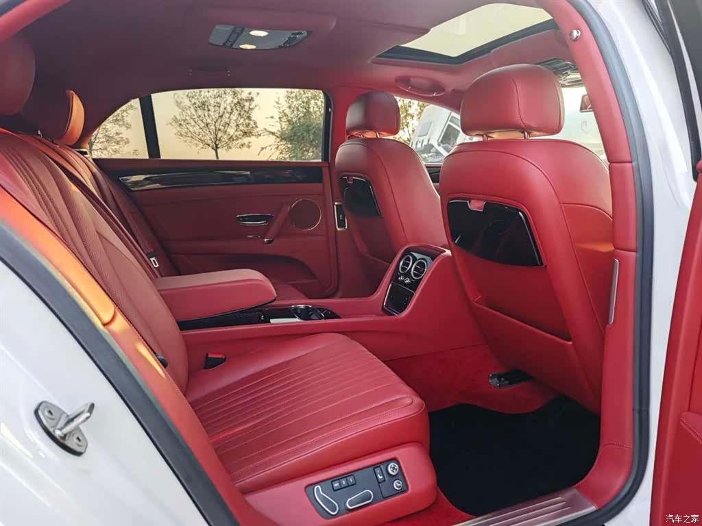 Bentley Flying Spur, 2018 12