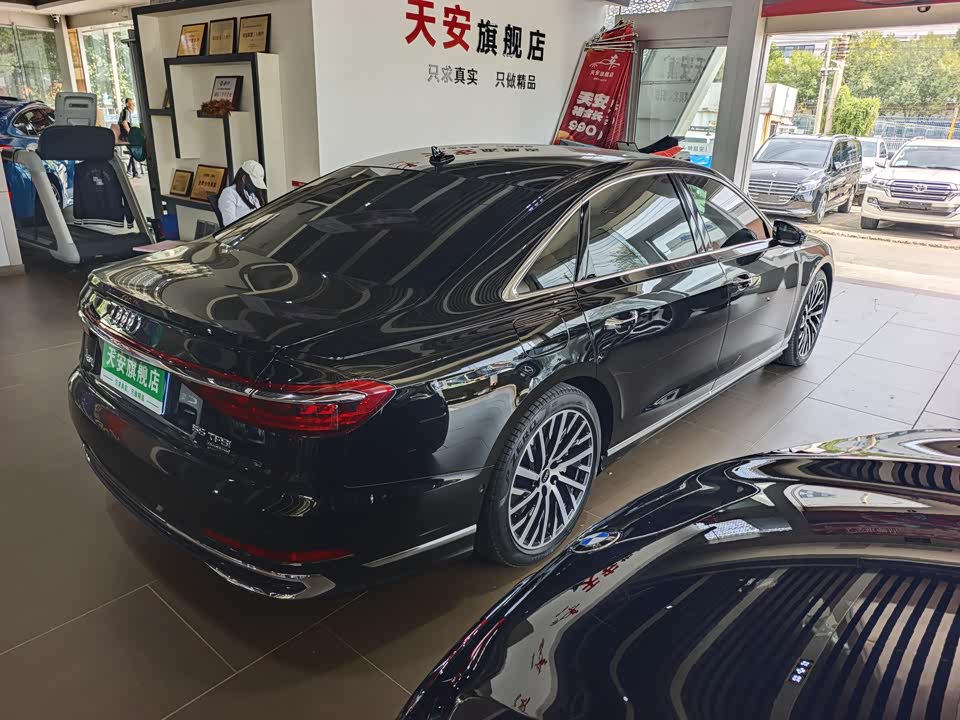 Audi A8
