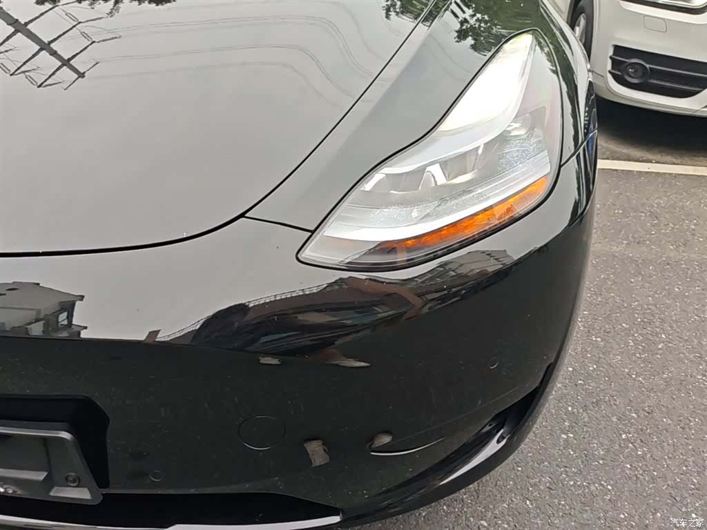 Tesla Model Y, 2023 24
