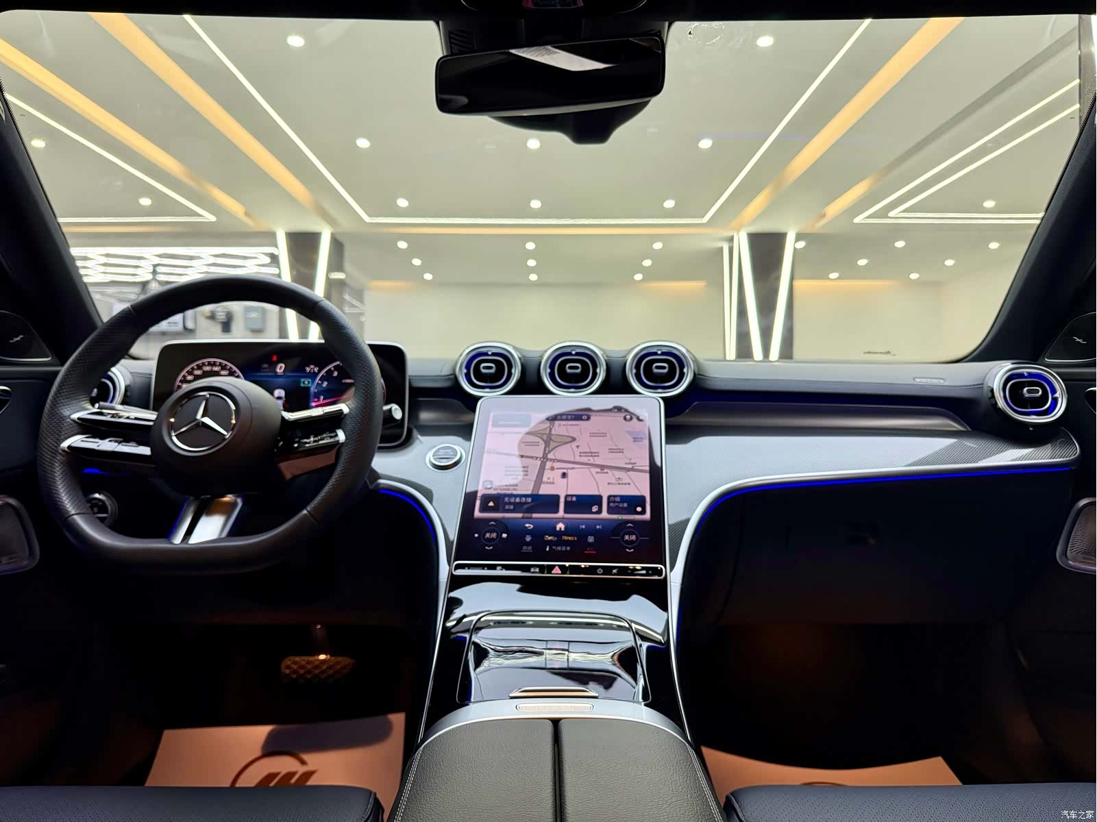 Mercedes-Benz C-Class, 2024 7