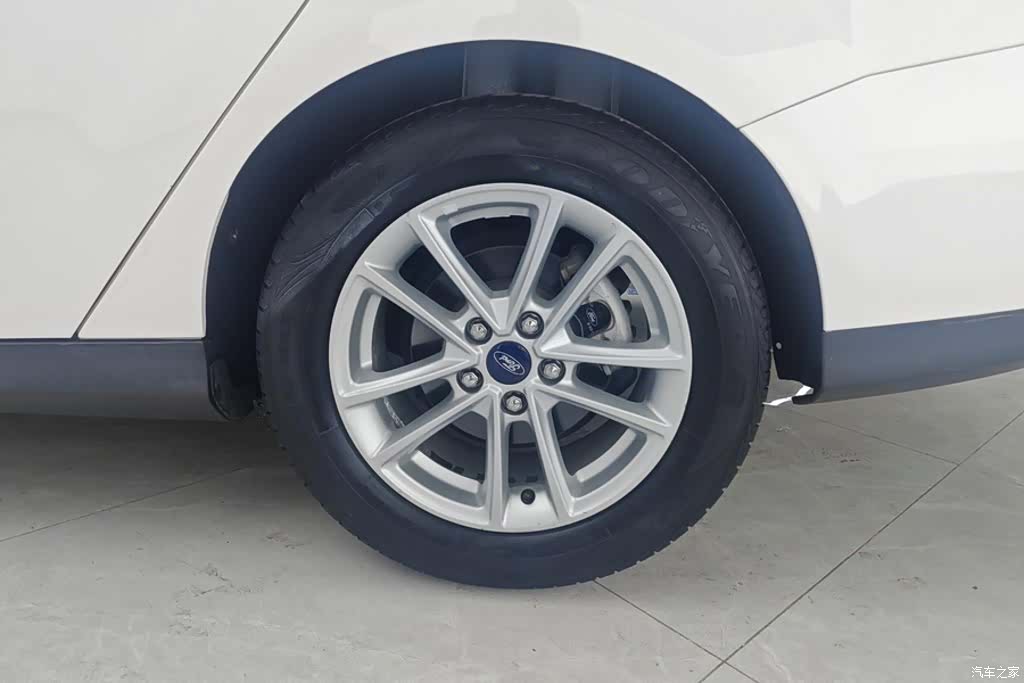 Ford Focus, 2017 6
