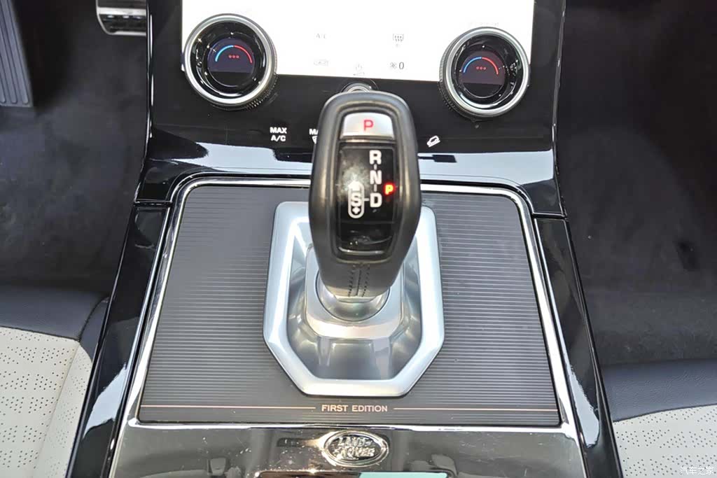 Land Rover Range Rover, 2023 16