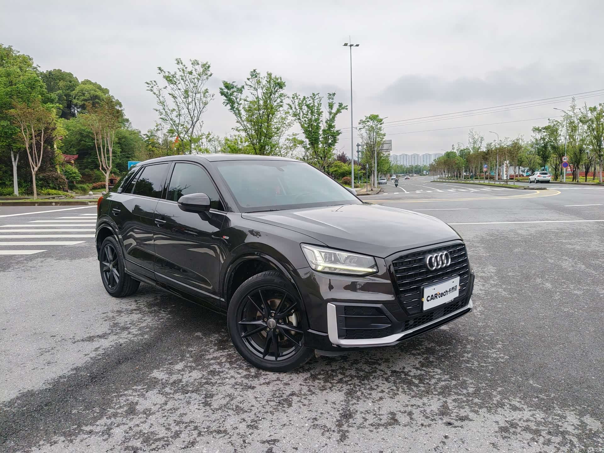 Audi Q2L, 2021 3
