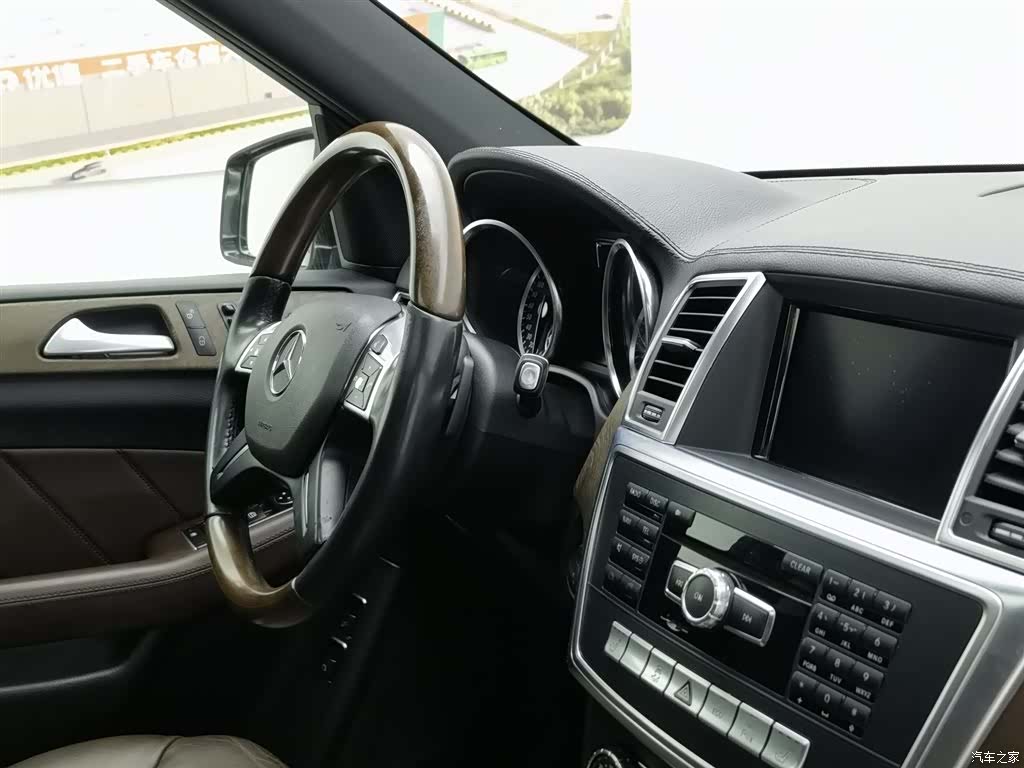Mercedes-Benz GL-Class, 2015 22