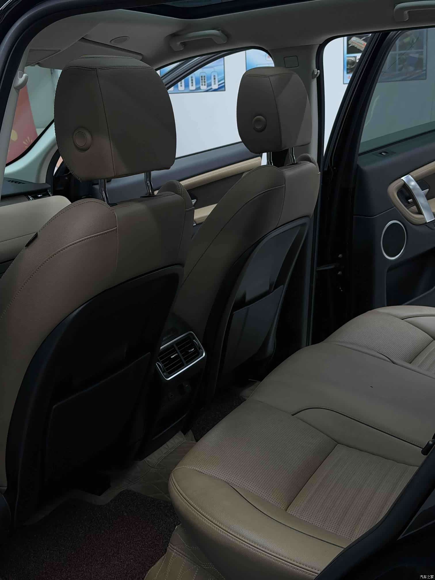 Land Rover Discovery, 2024 20