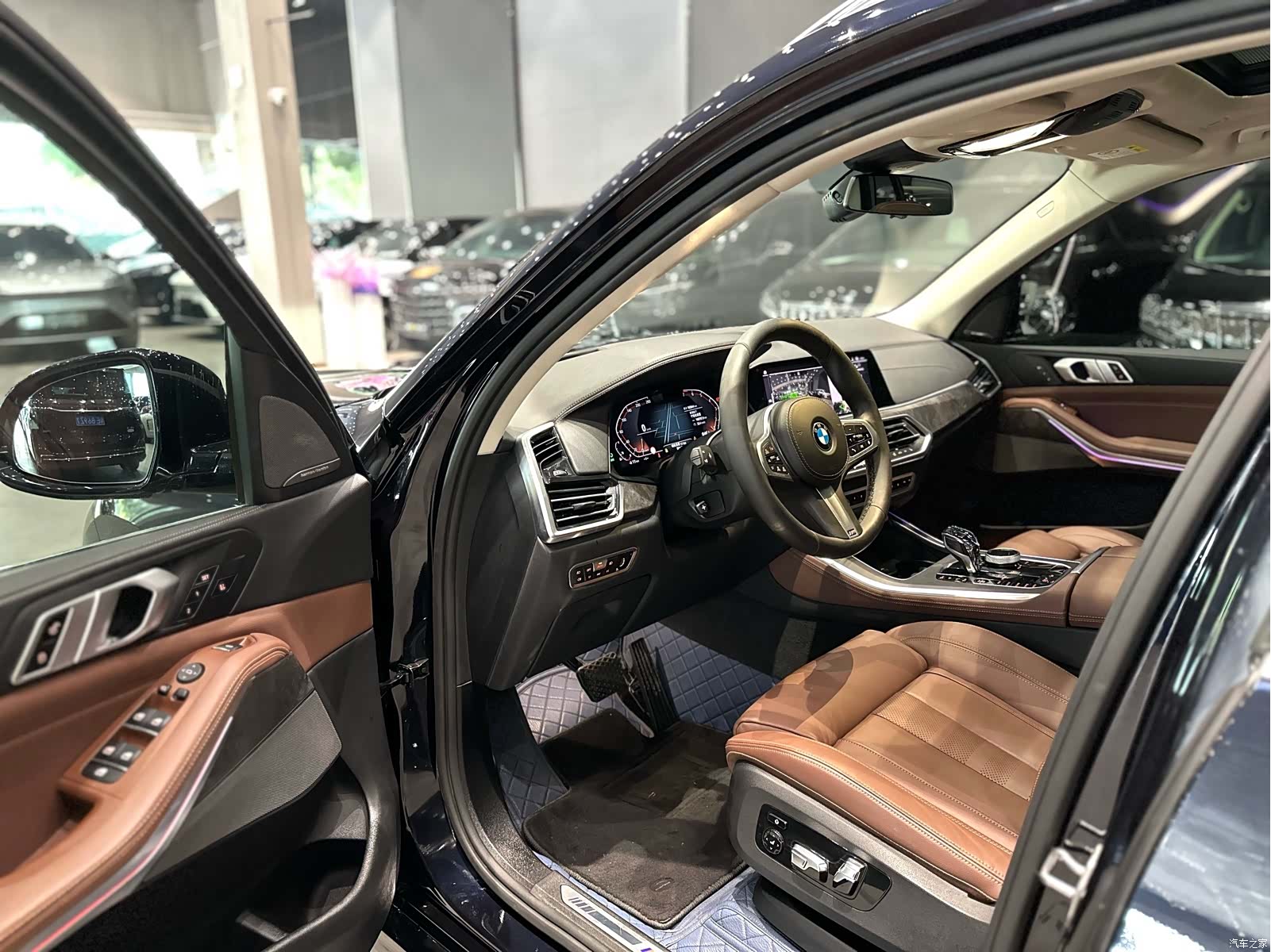 BMW X5, 2019 все фото