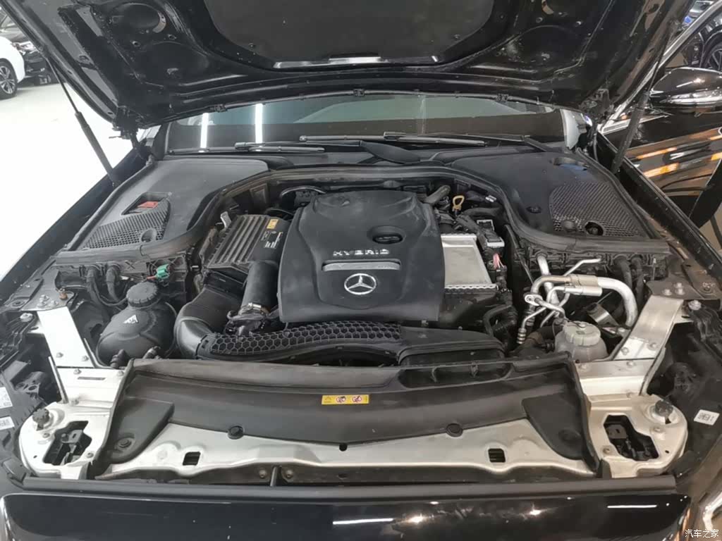 Mercedes-Benz E-Class, 2023 20
