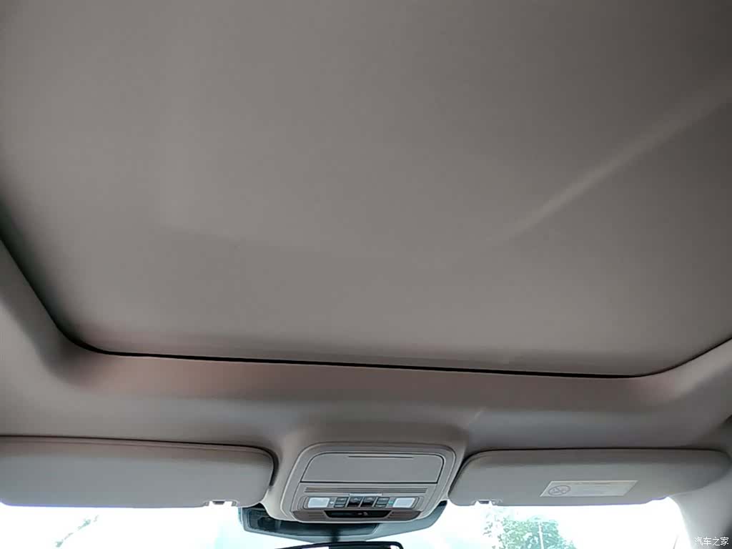 Ford Explorer, 2022 18